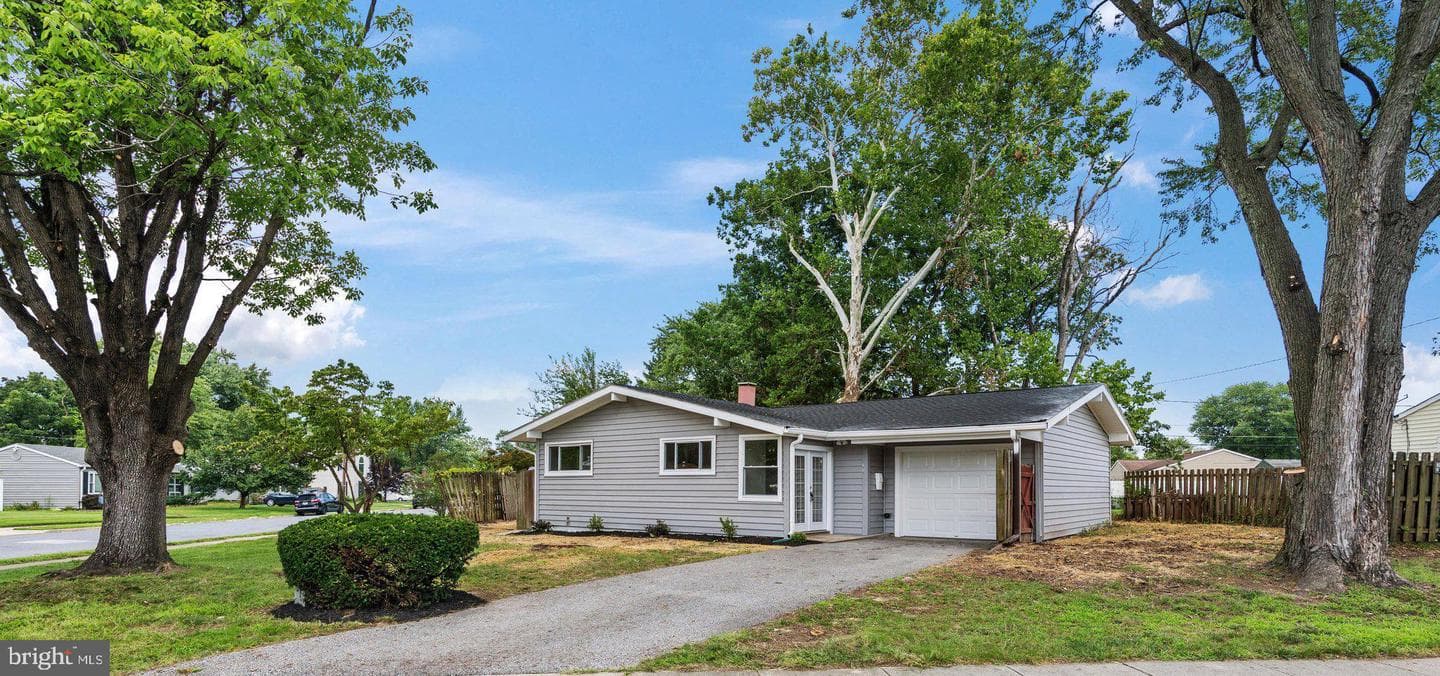 1019 Sunny Brook Drive photo 1