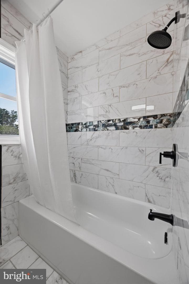 1561 Efford Road photo 15