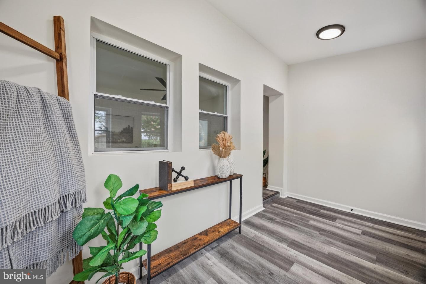 1561 Efford Road photo 38