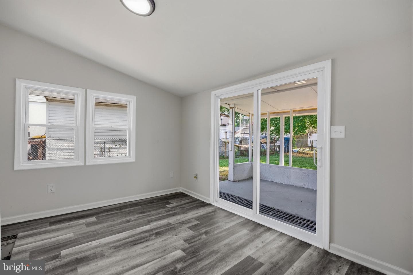 1561 Efford Road photo 59
