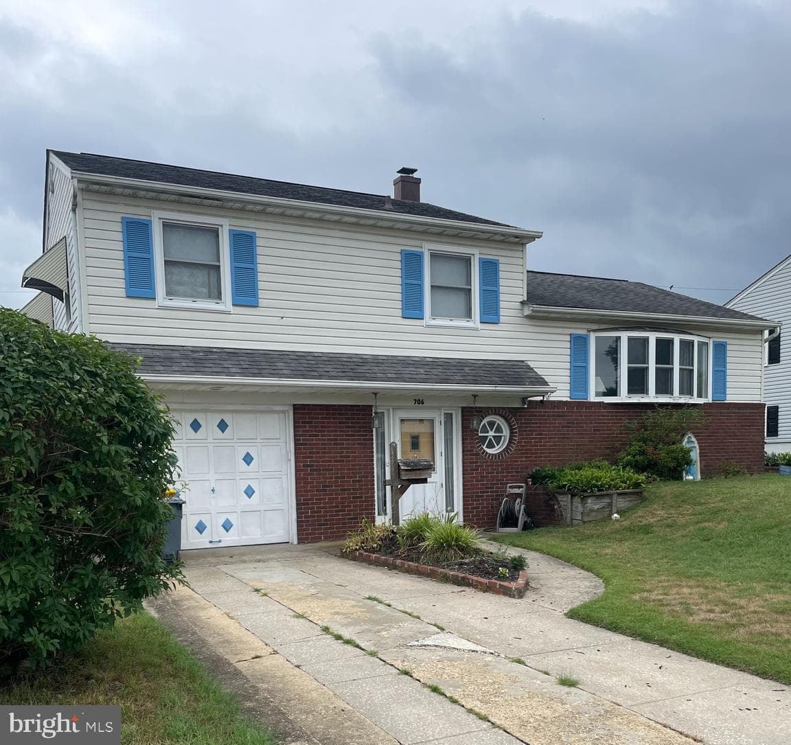 706 James Road photo 2