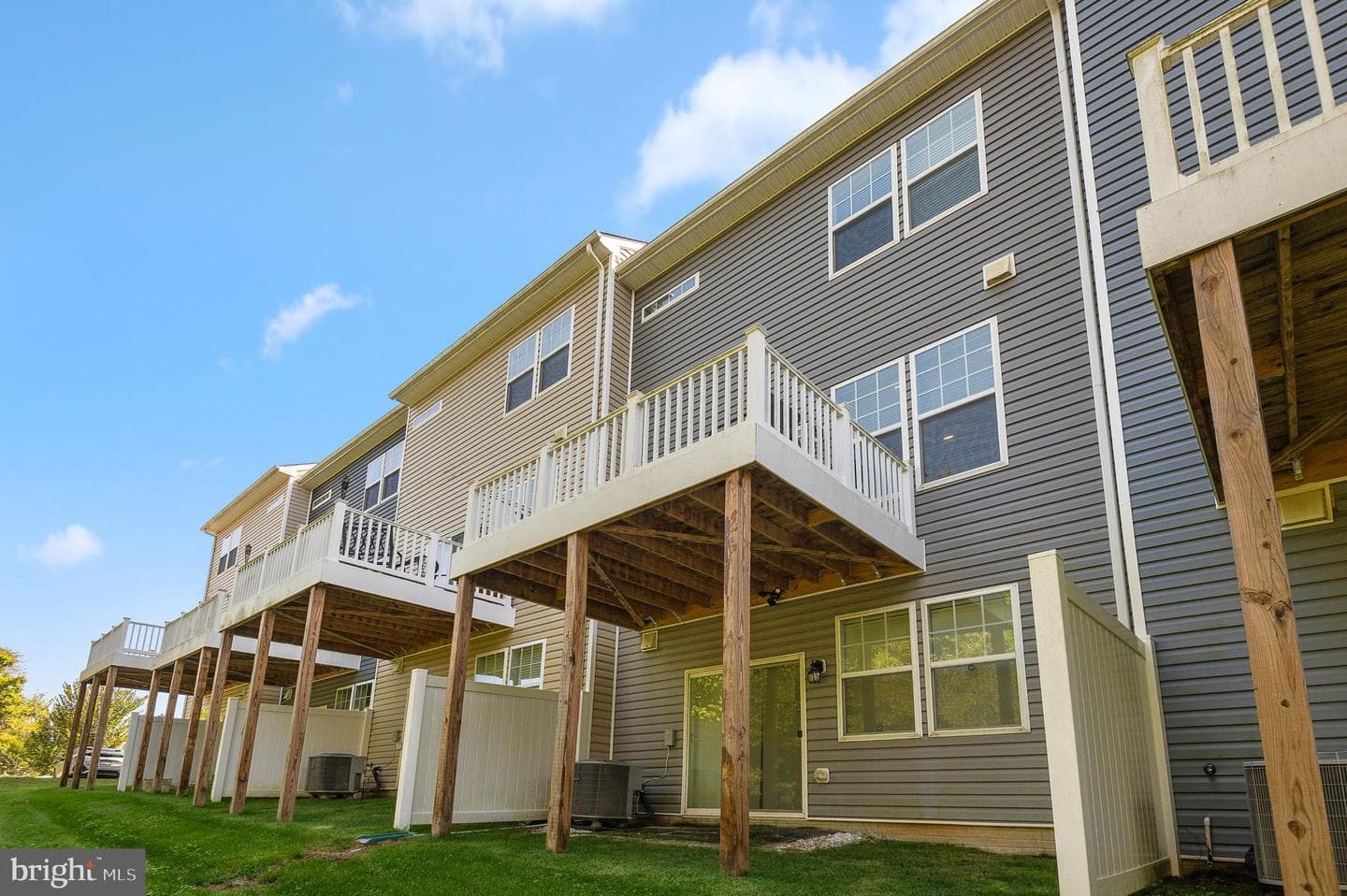 1010 Tuscany Lane photo 34