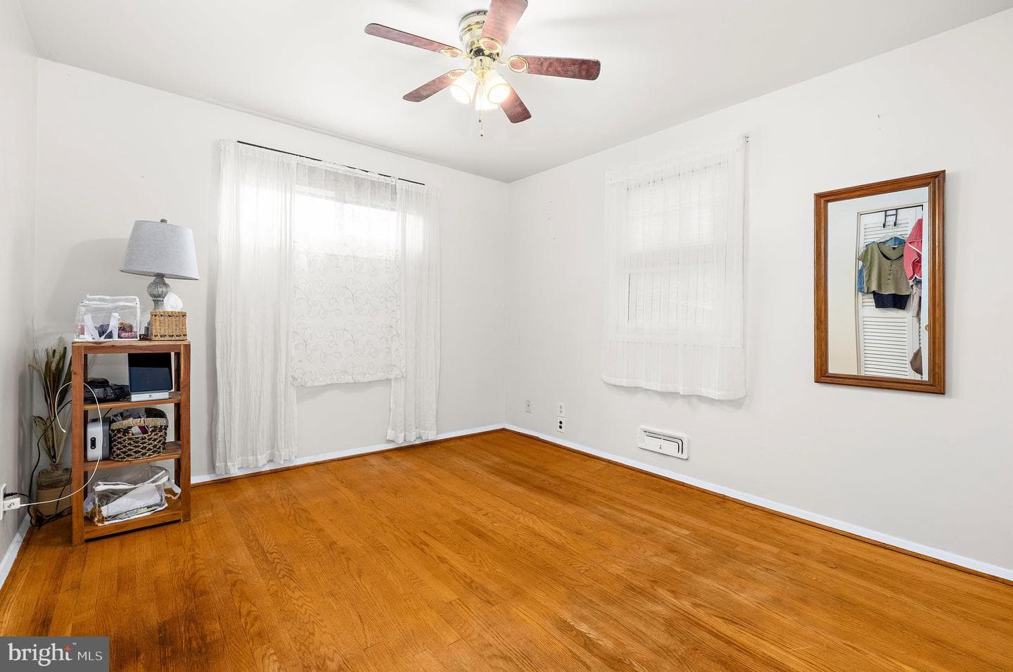 1402 Scanlan Drive photo 18