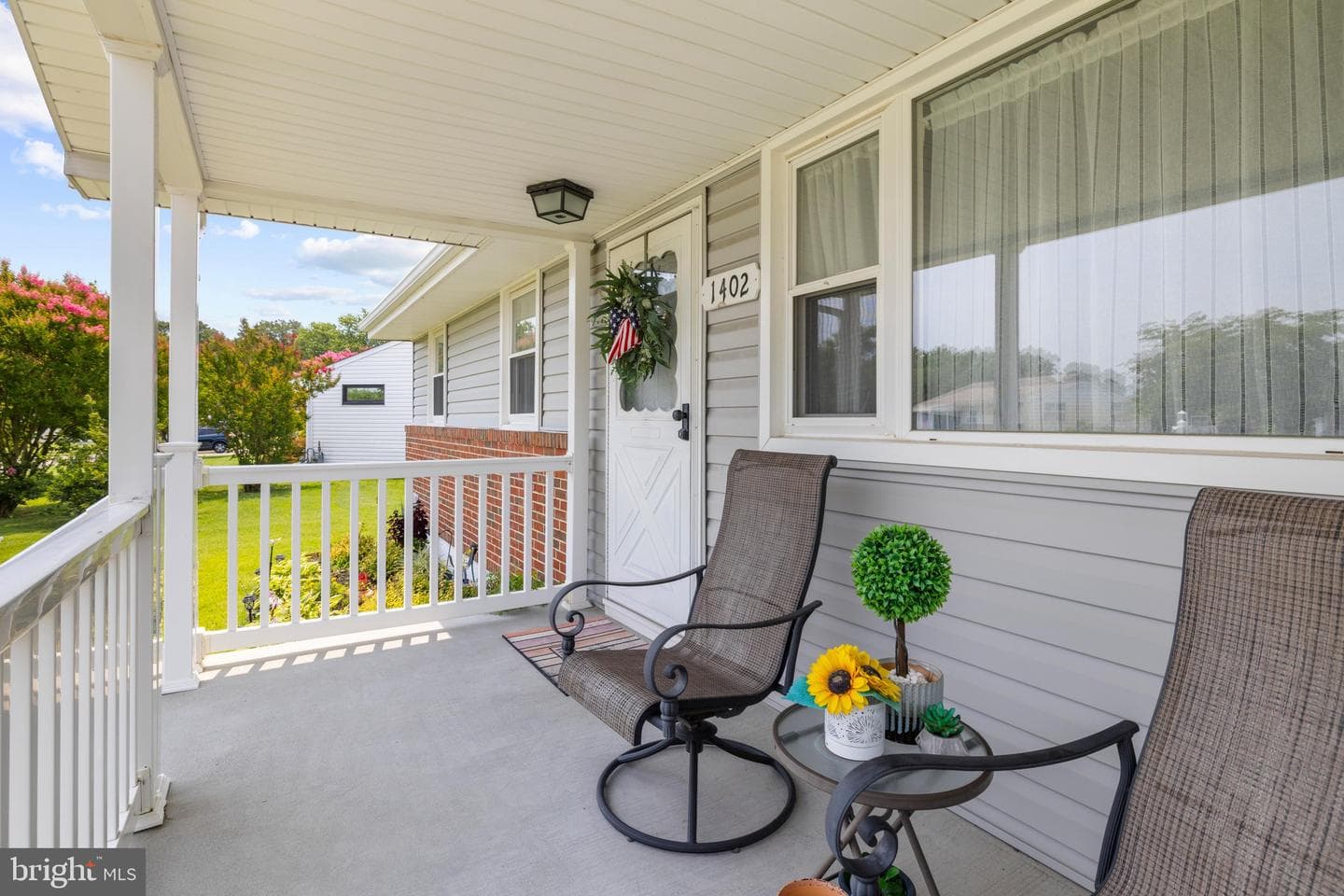 1402 Scanlan Drive photo 4