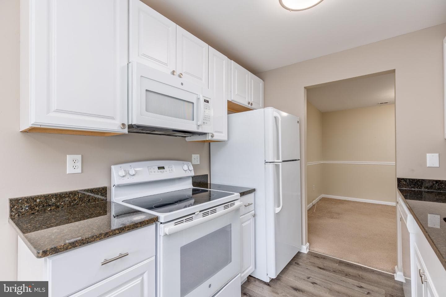 312 Blue Water Court #104 D photo 5