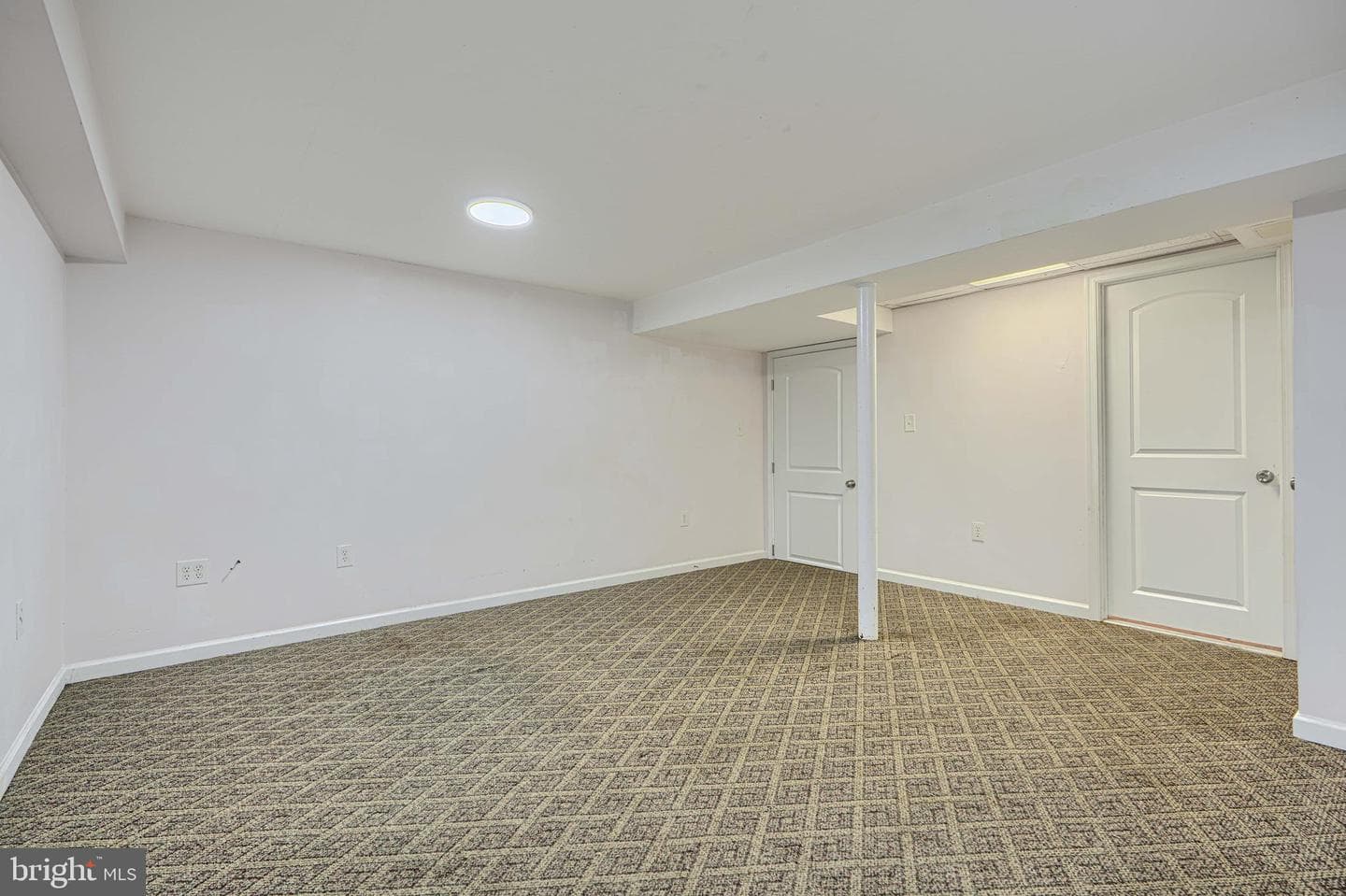 559 Fairmount photo 36