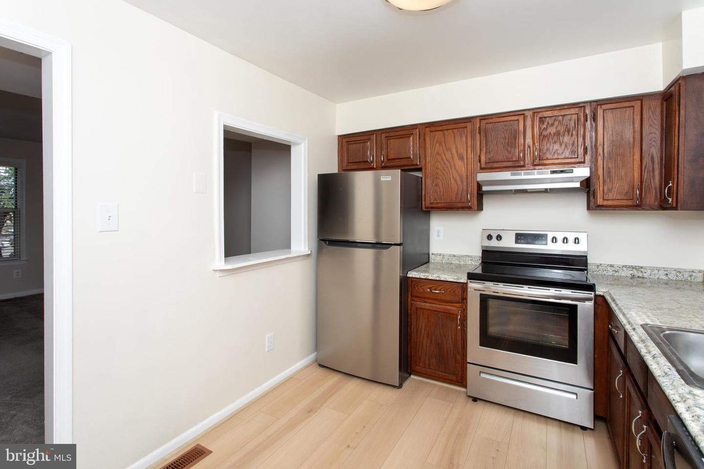 230 Sweet Pine Drive photo 2