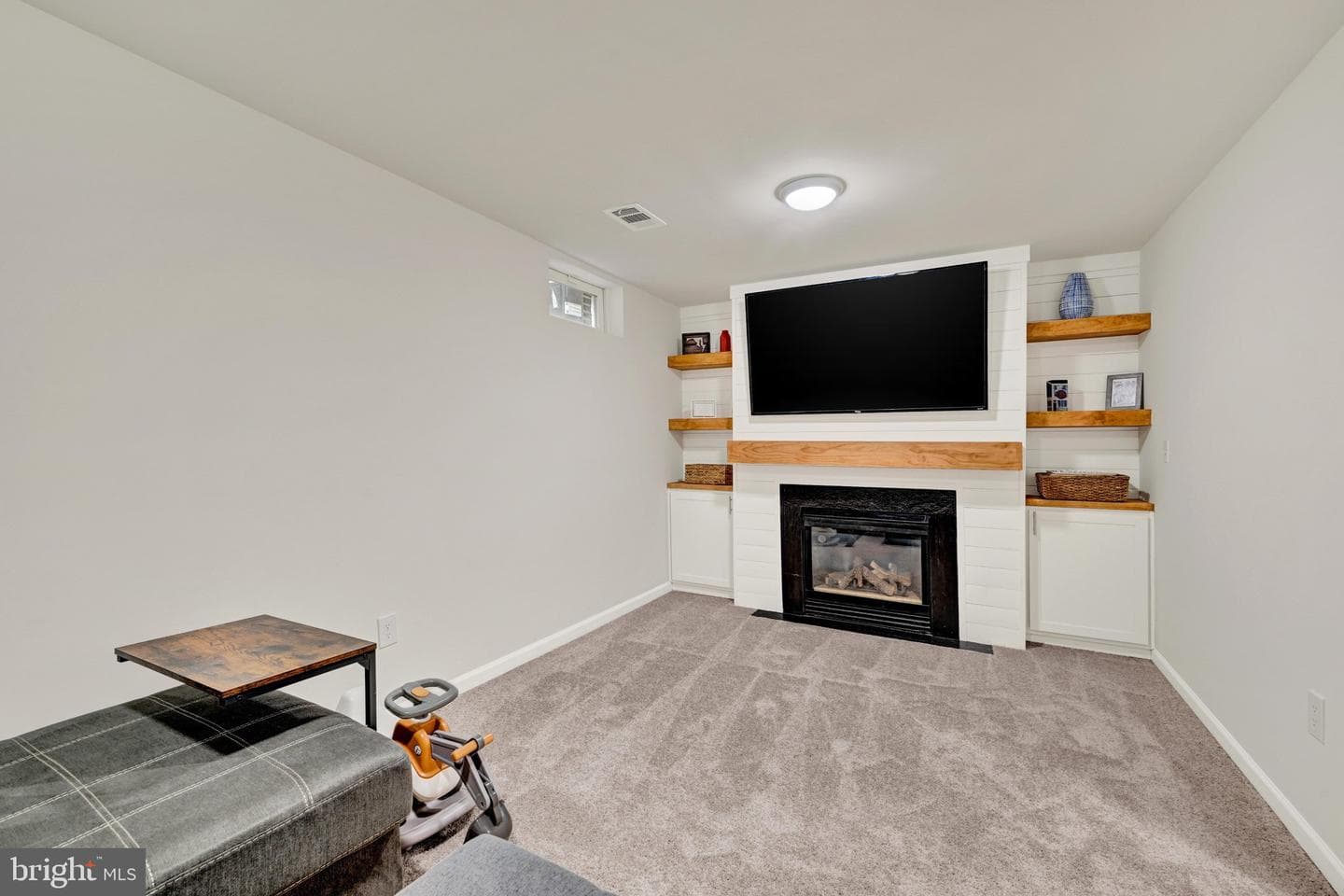 718 Horse Chestnut Court photo 23