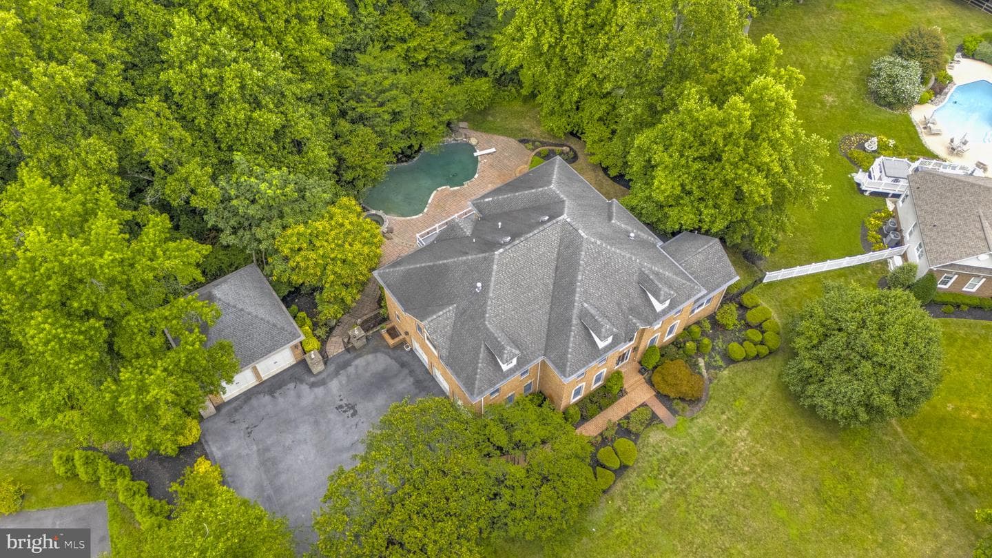 3404 Burgh Lane photo 17