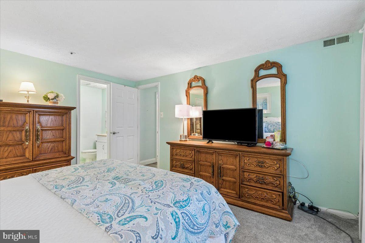 625 Deering Road #2a photo 18