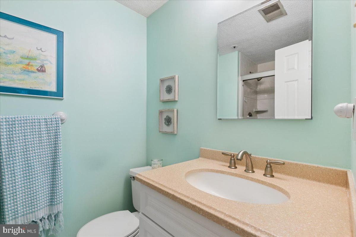 625 Deering Road #2a photo 21