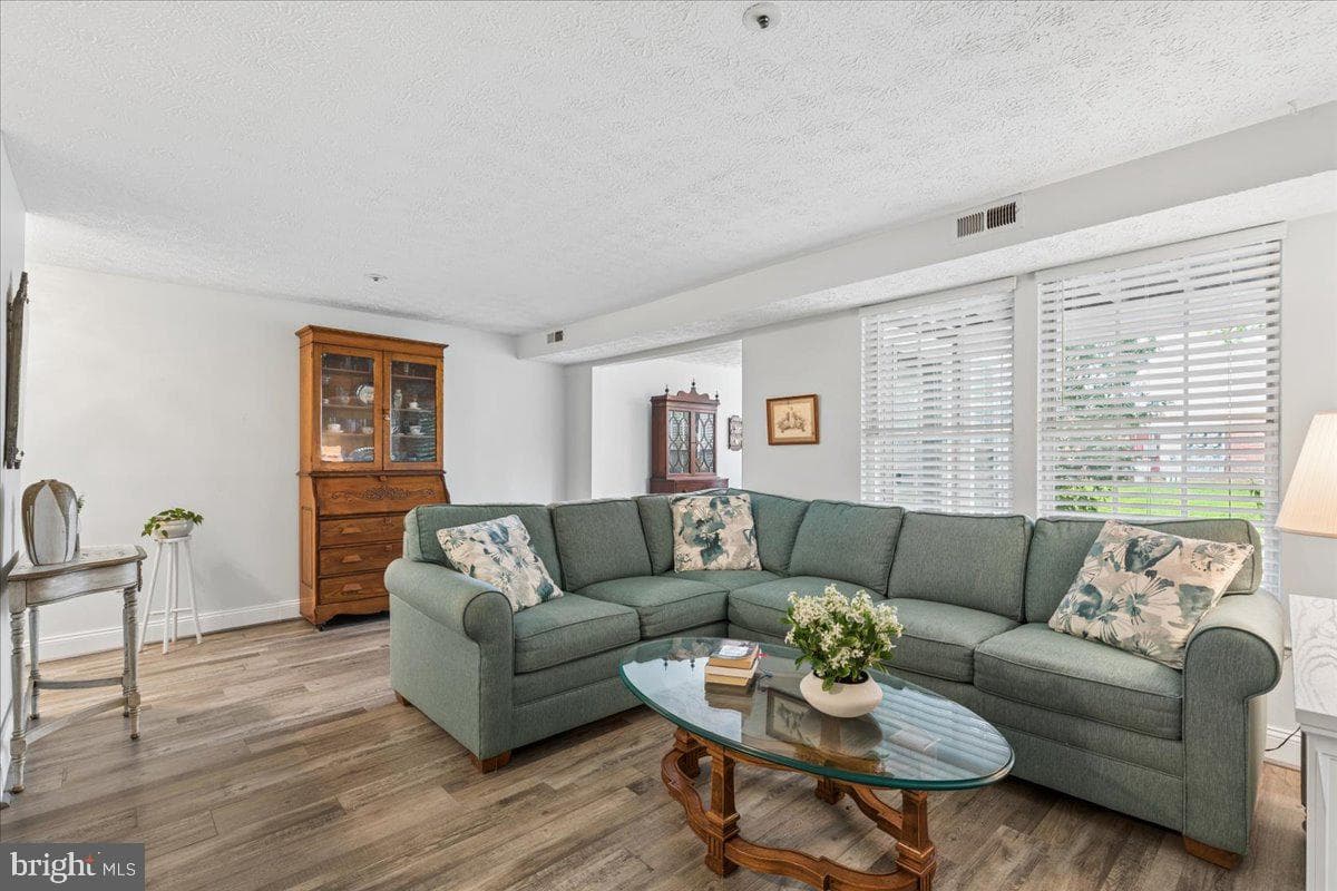 625 Deering Road #2a photo 8