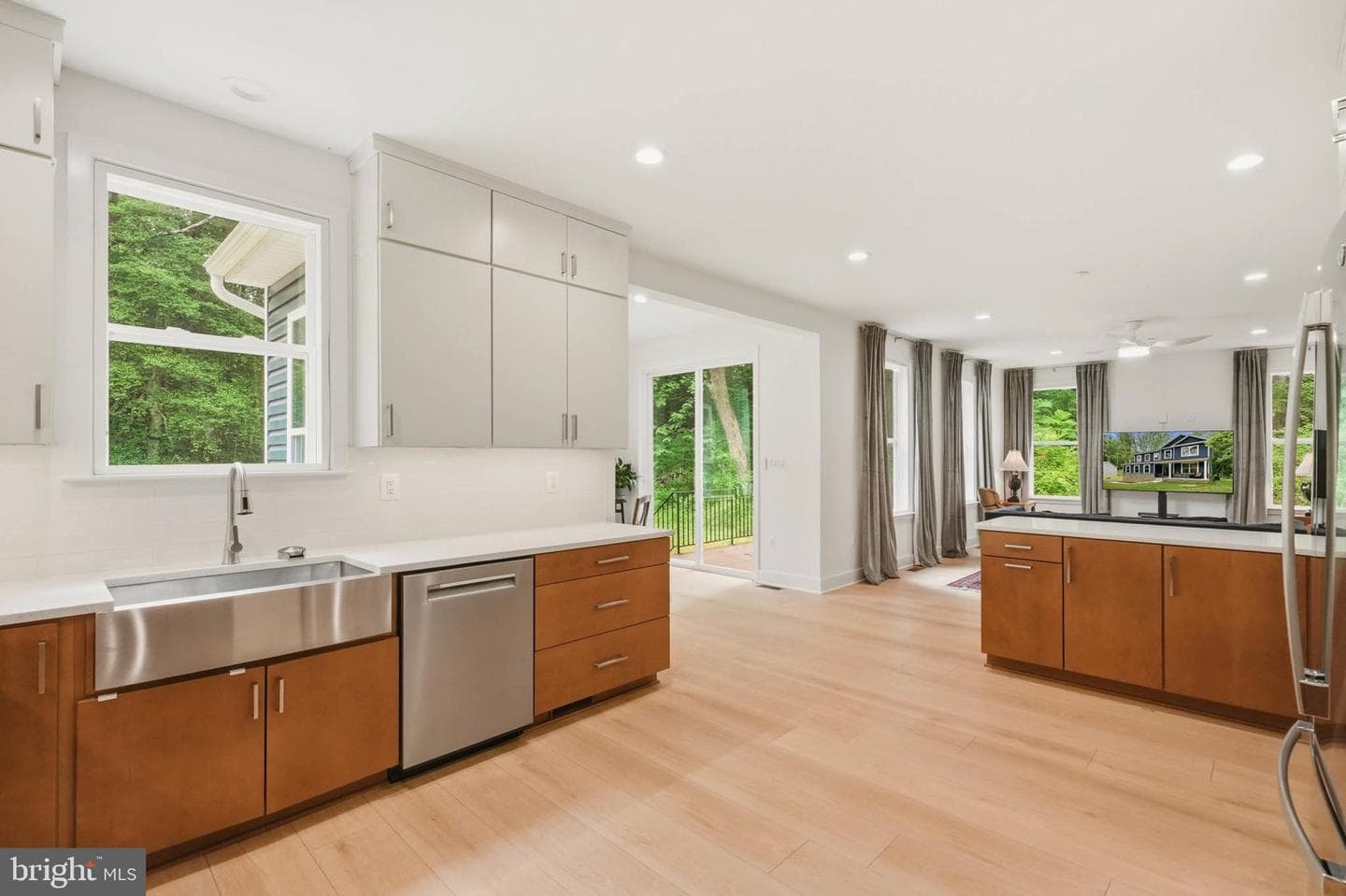 1392 Baltimore Annapolis Boulevard photo 17