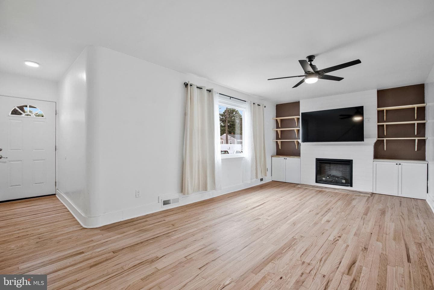 4 Hampton Road, Linthicum Heights