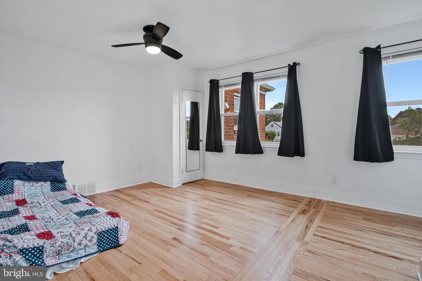 4 Hampton Road photo 8
