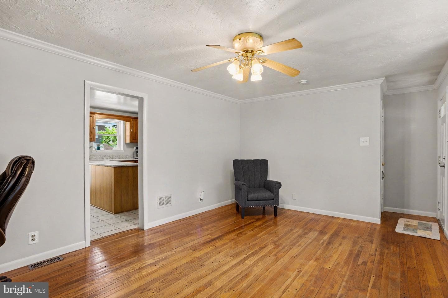 7685 Midway Avenue photo 9