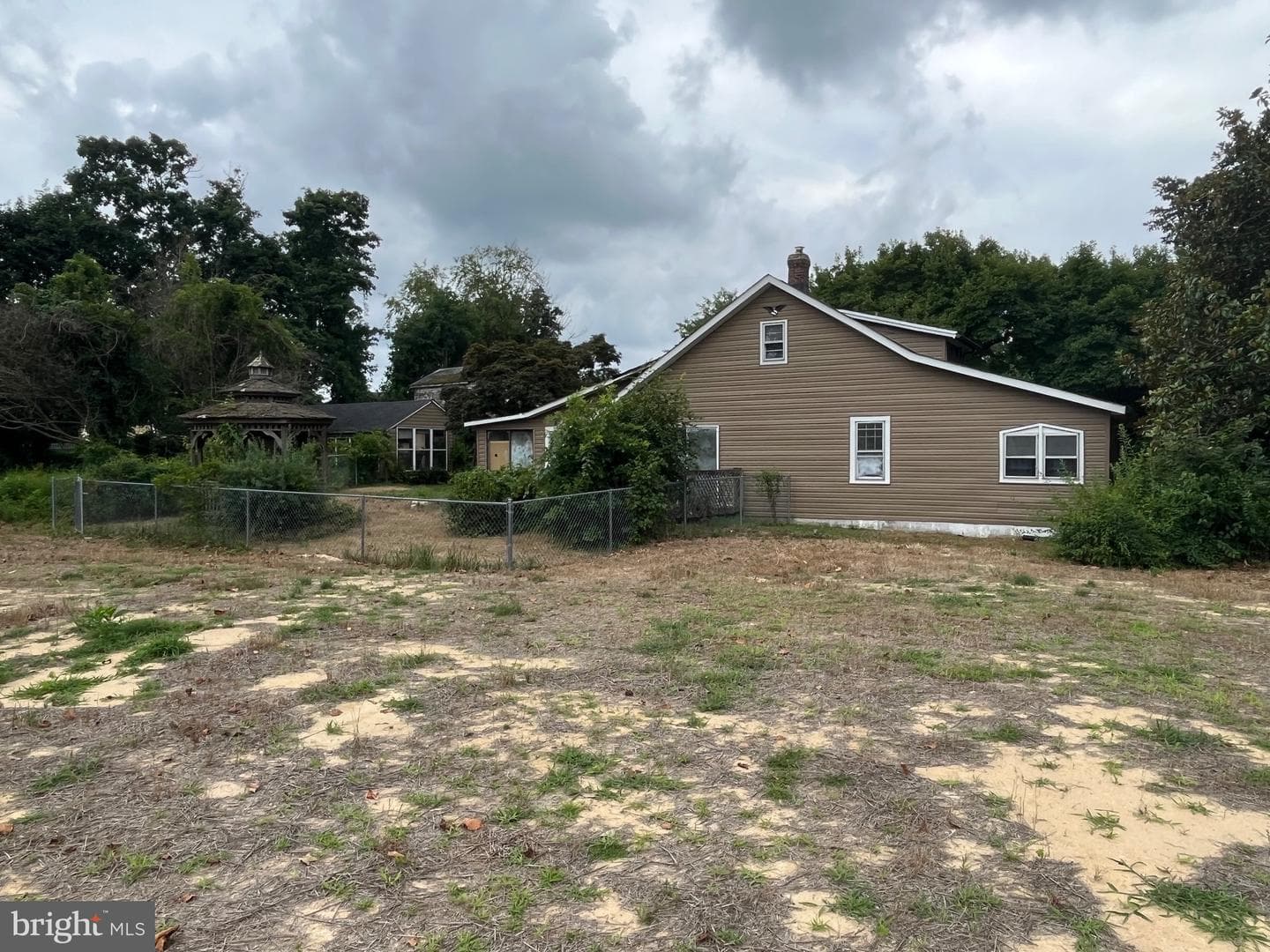 3611 Solomons Island Road photo 11