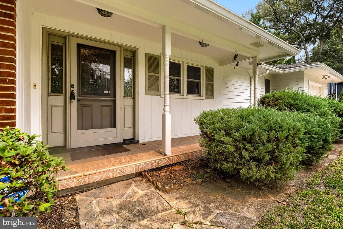 191 Sillery Bay Road, Pasadena