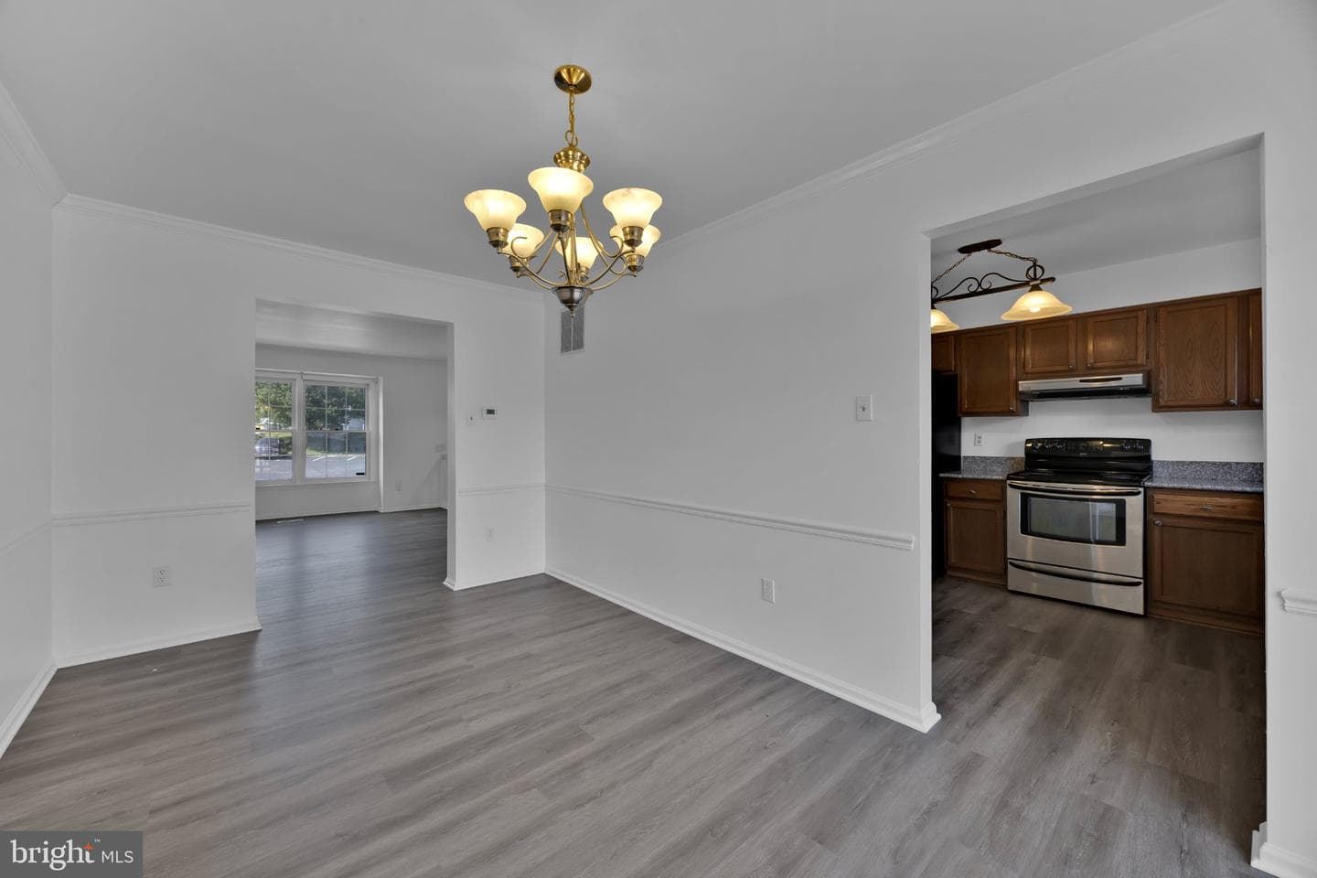 482 Watson Court photo 8