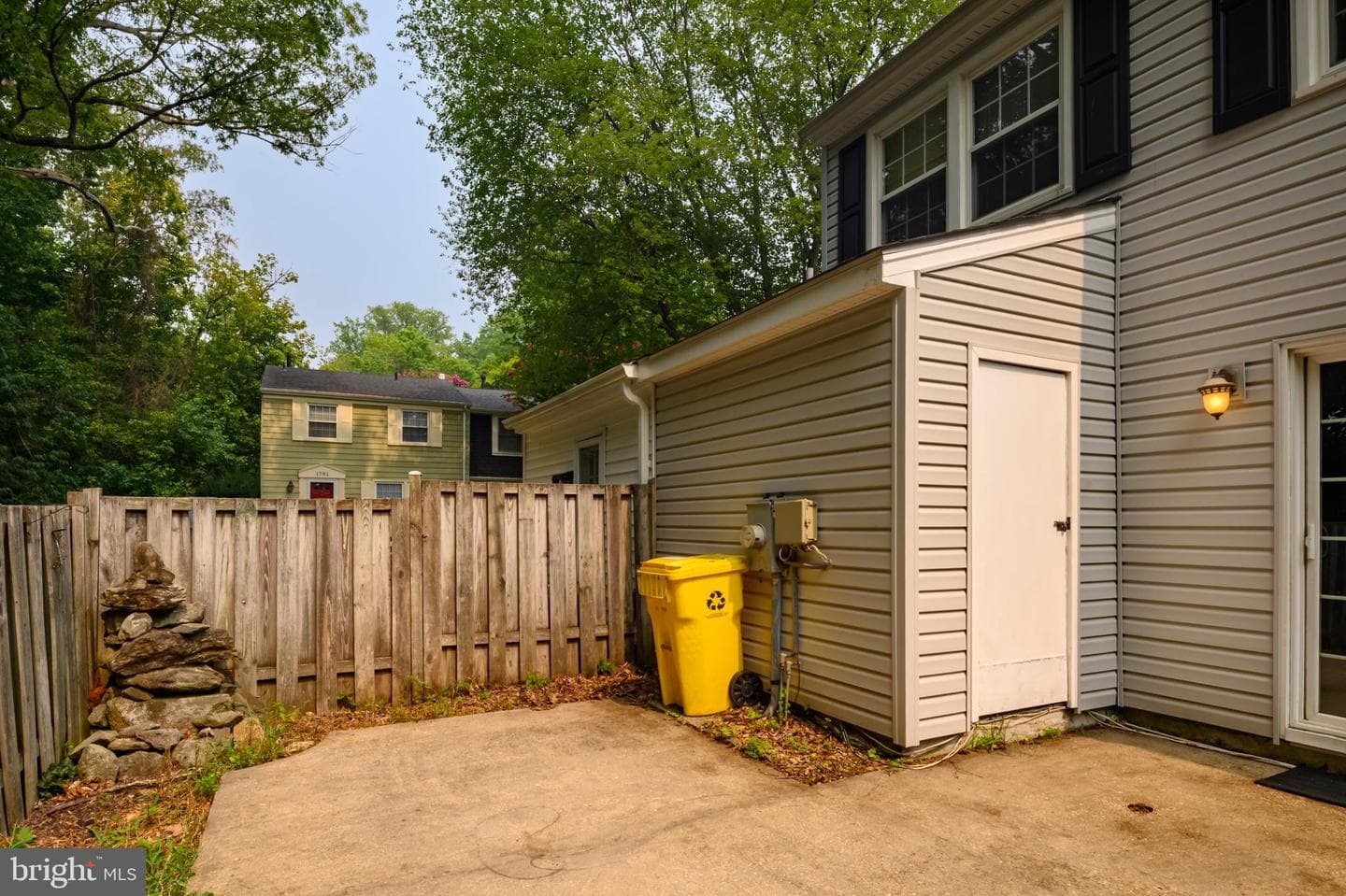 1757 Carry Place photo 27