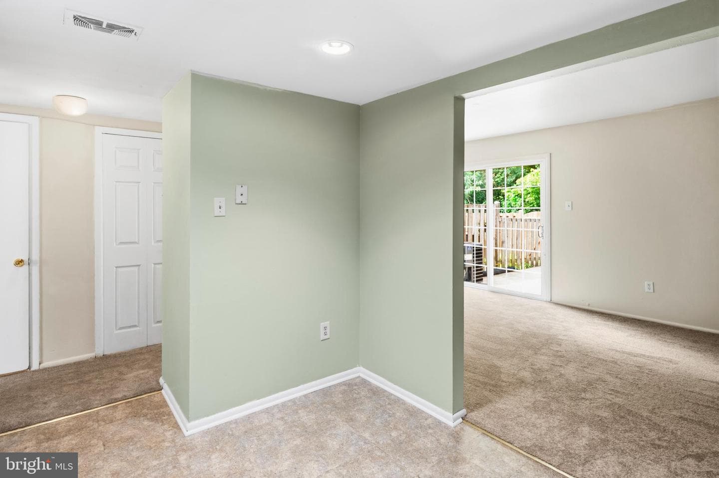 1757 Carry Place photo 9