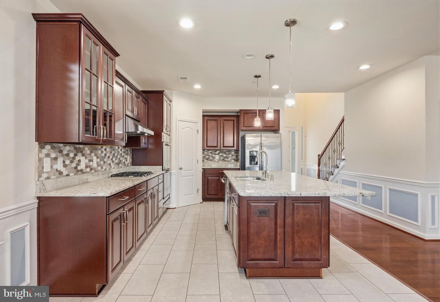 7976 Meridian Drive photo 5