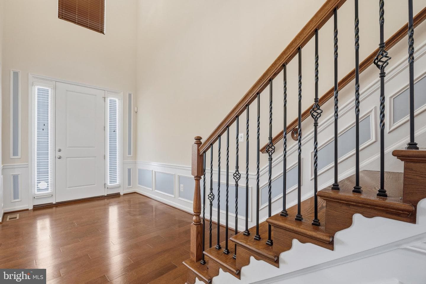 7976 Meridian Drive photo 9