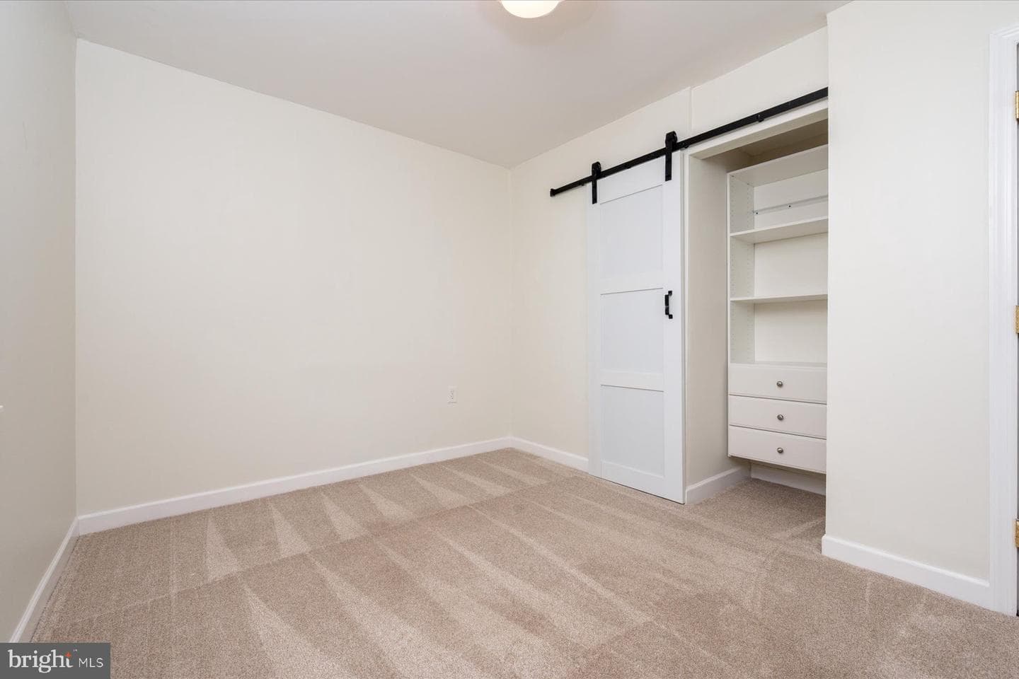 2033 Shore Drive photo 22
