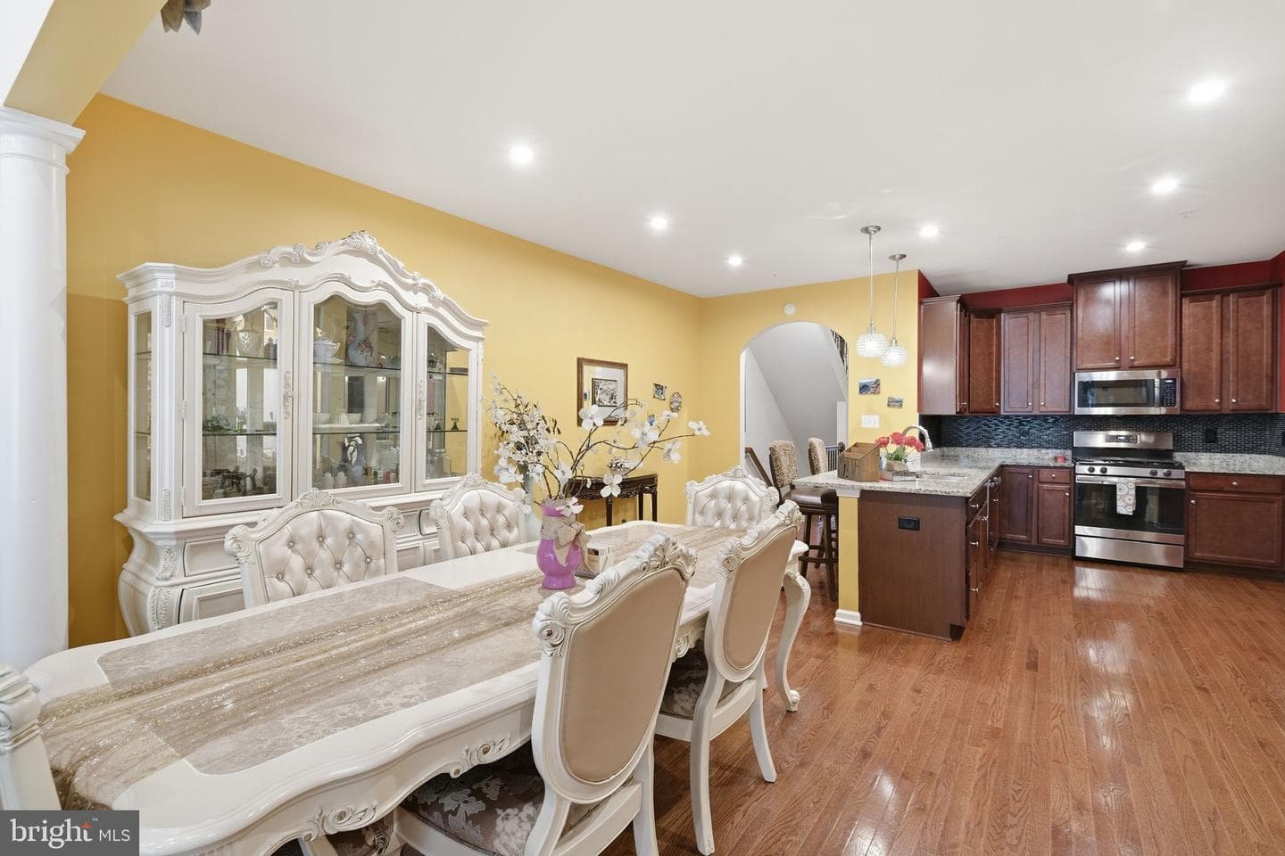 421 Zeman Drive photo 4