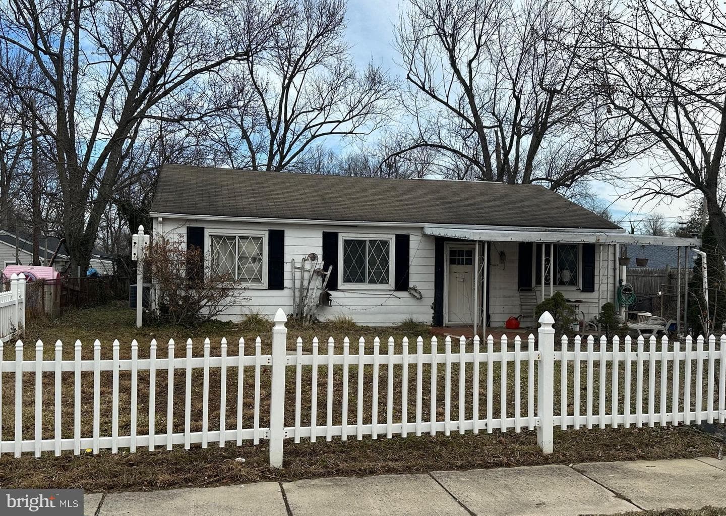 1702 Manning Road photo 1