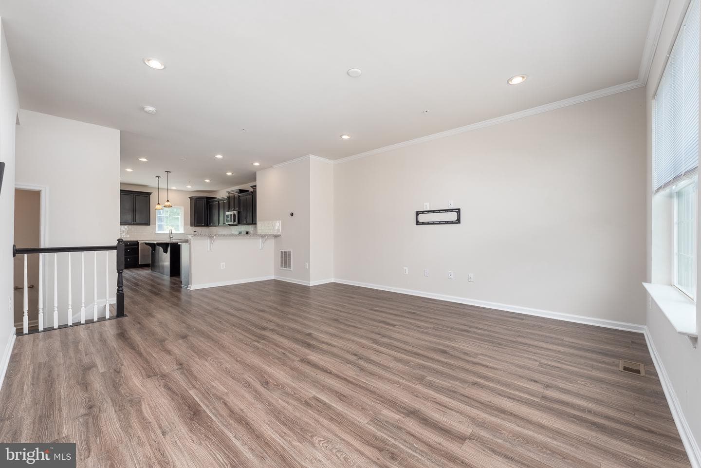 1317 Hawthorn Drive photo 5