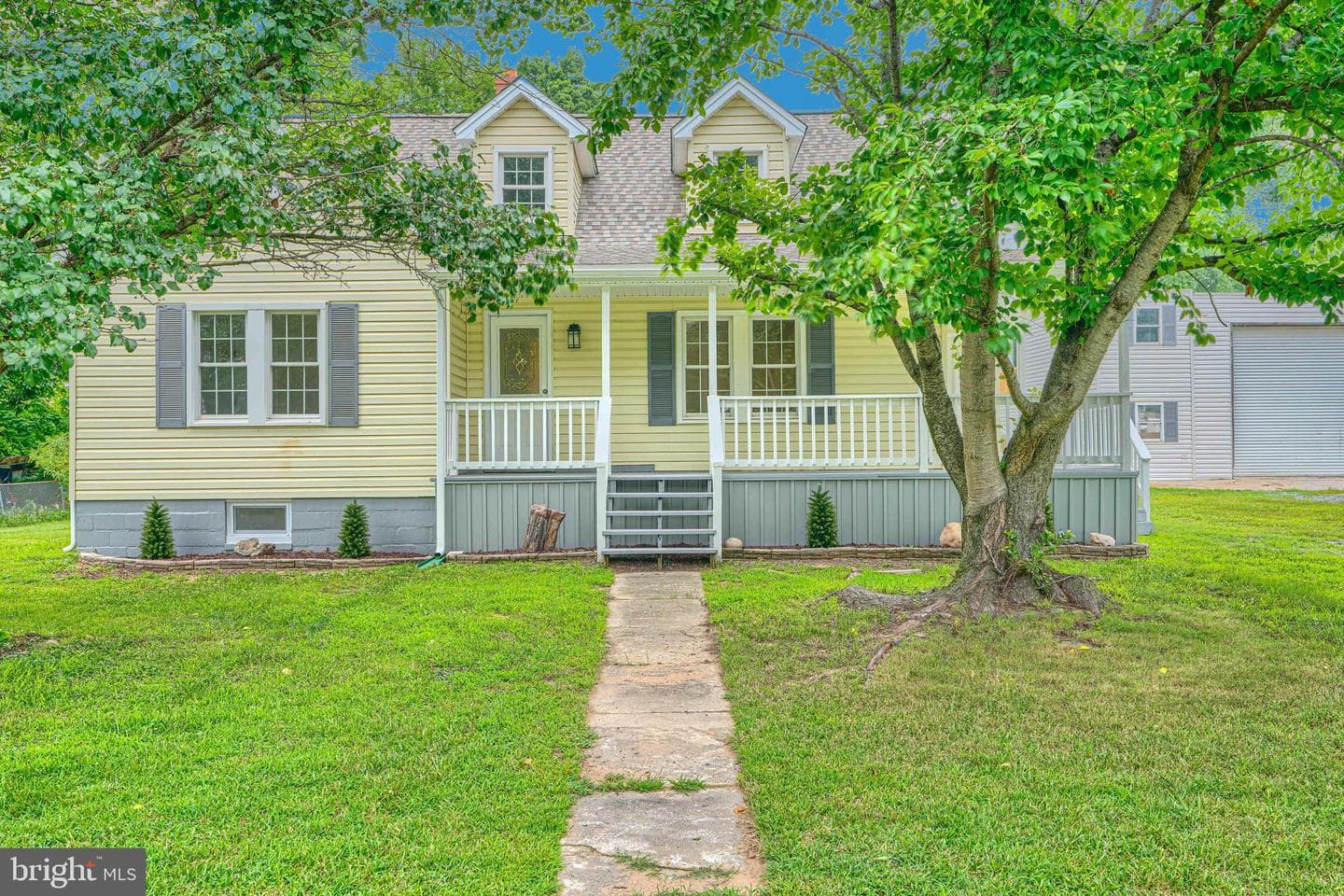 216 Werner Road photo 1