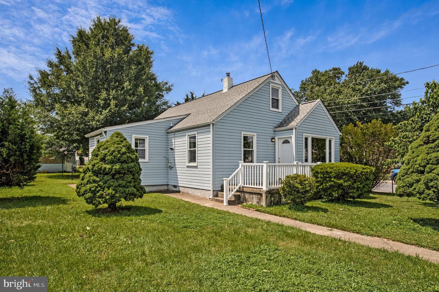 413 Laura Avenue photo 1