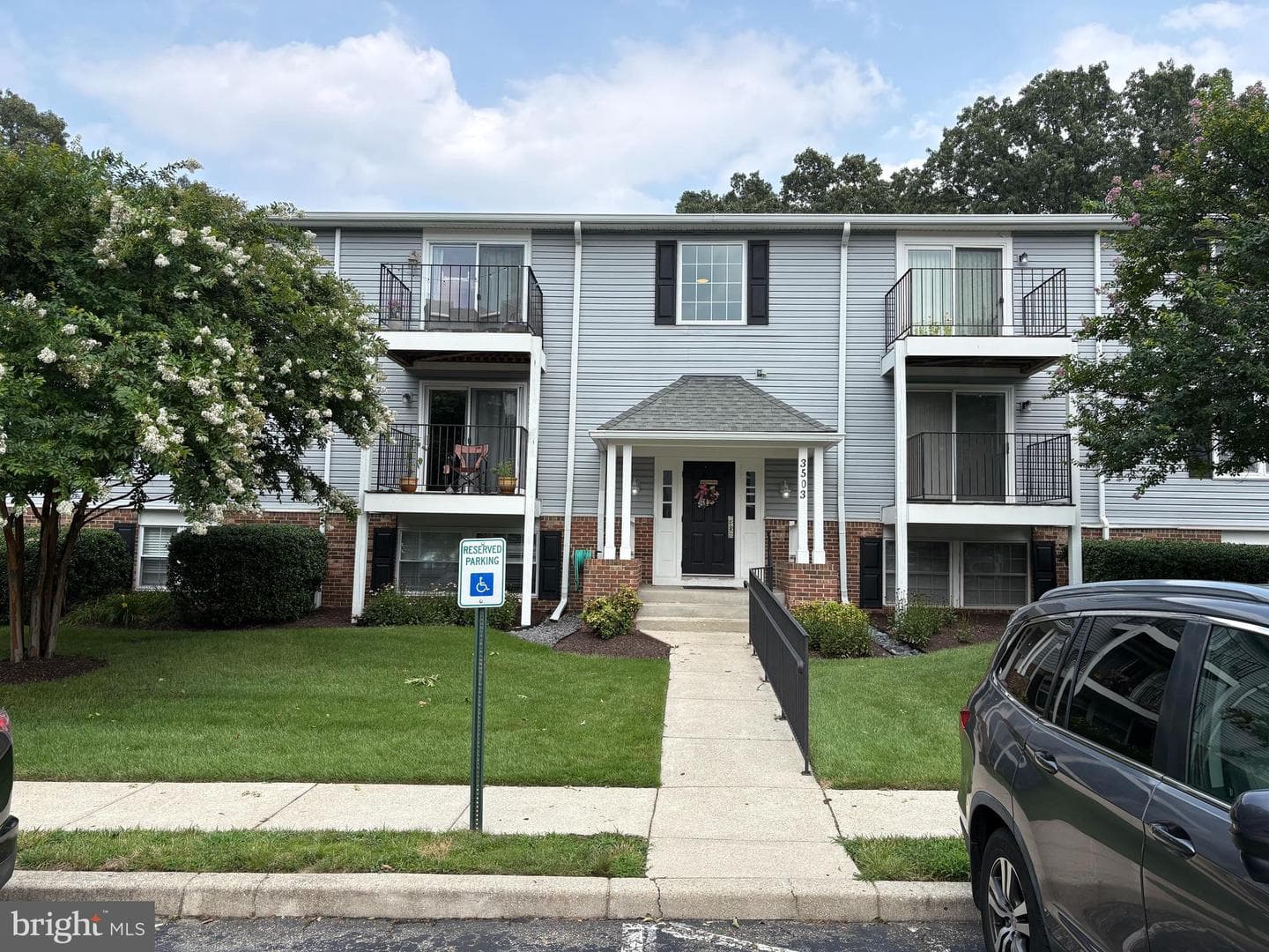 3503 Wedgewood Court #f photo 1