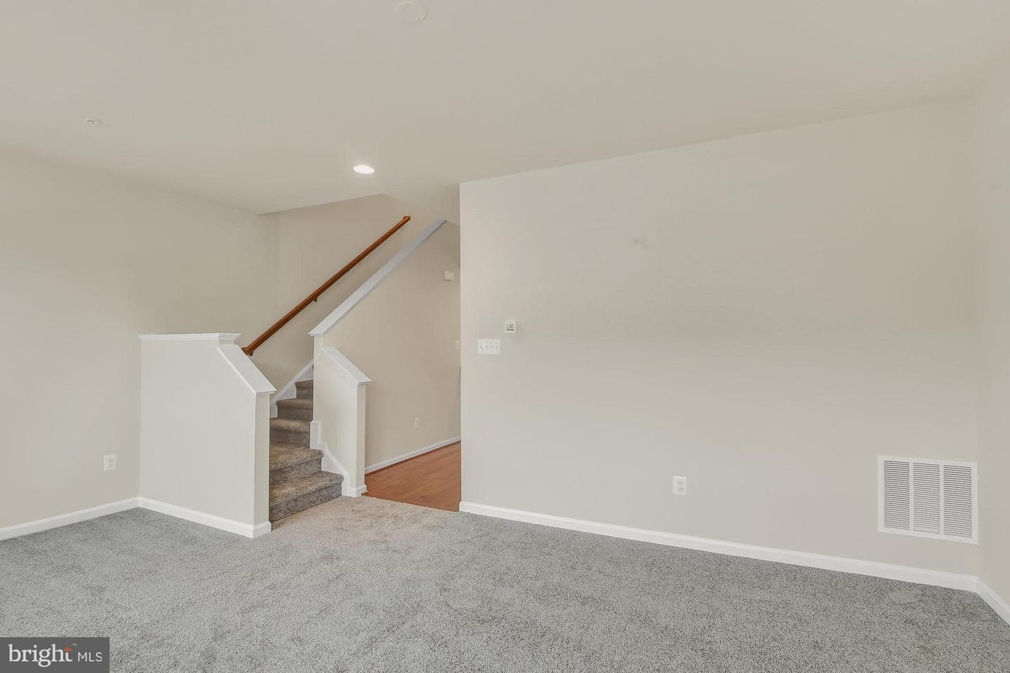 1036 Edenberry Way photo 13