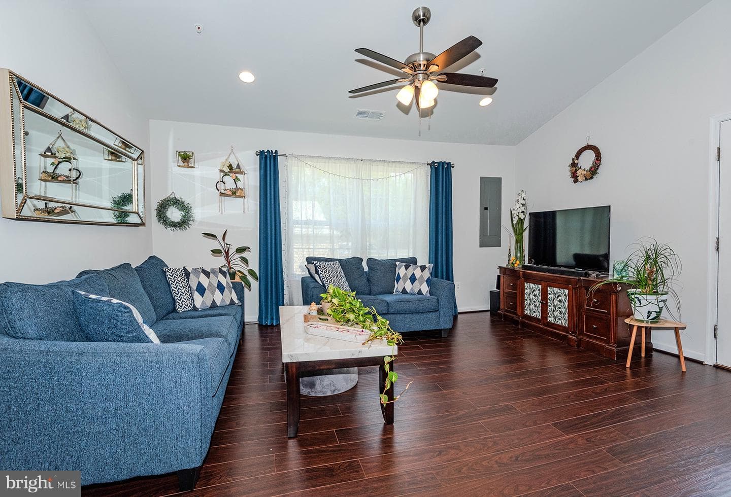 6414-A Oak Street photo 5
