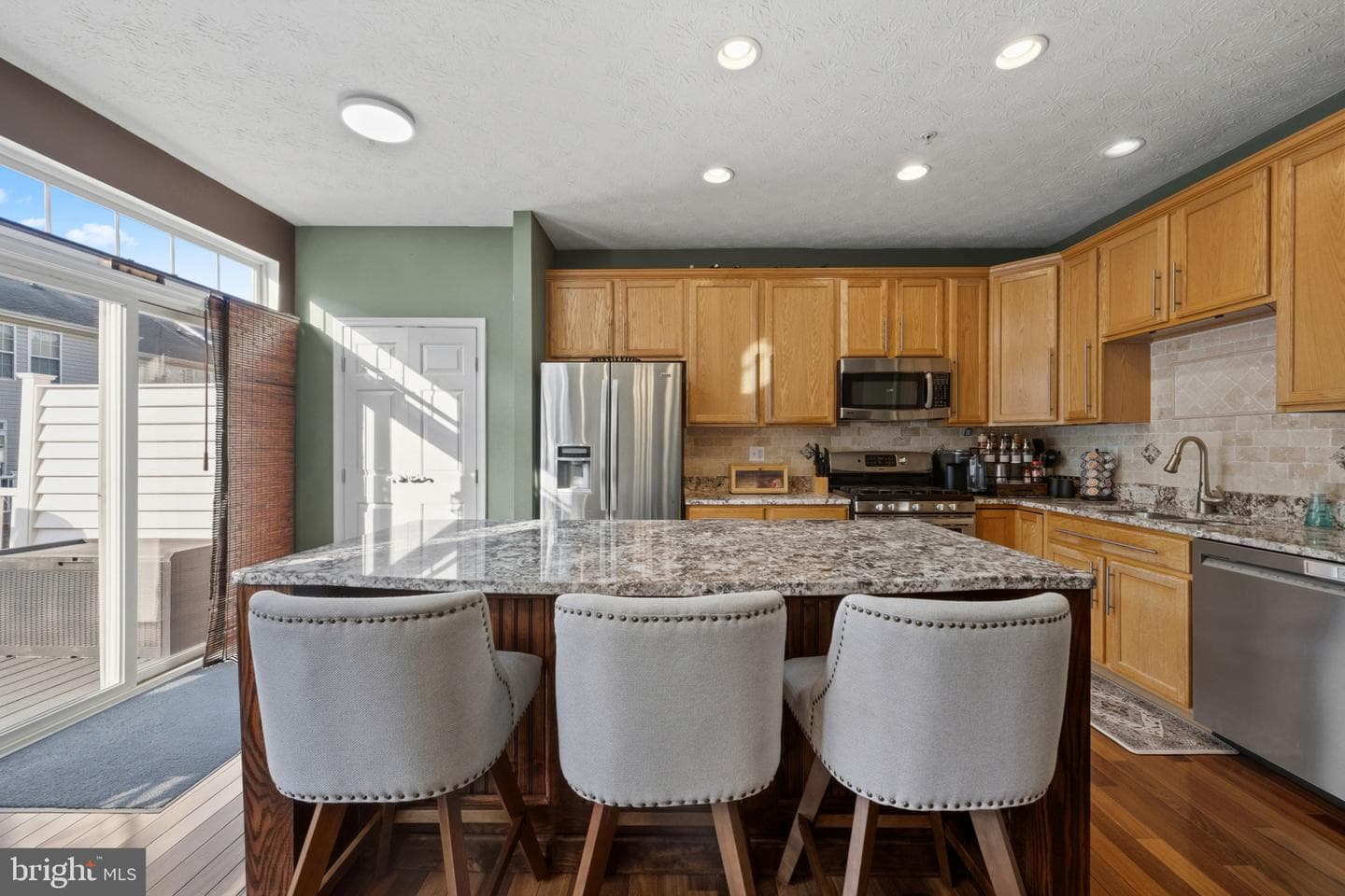 1511 Martock Lane photo 8