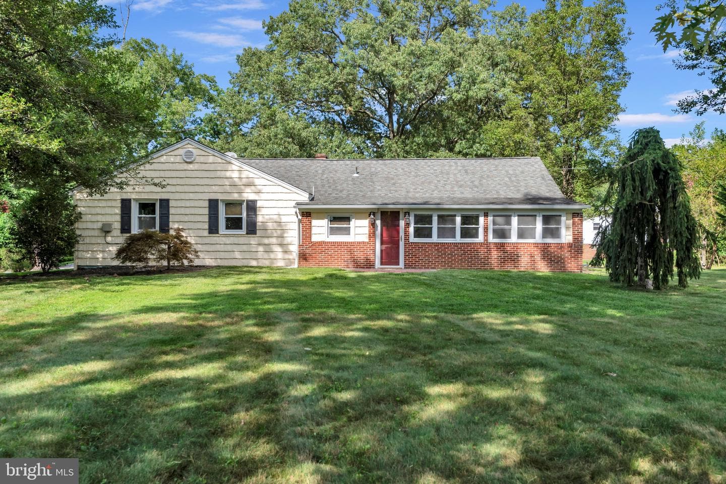285 Poplar Road photo 1