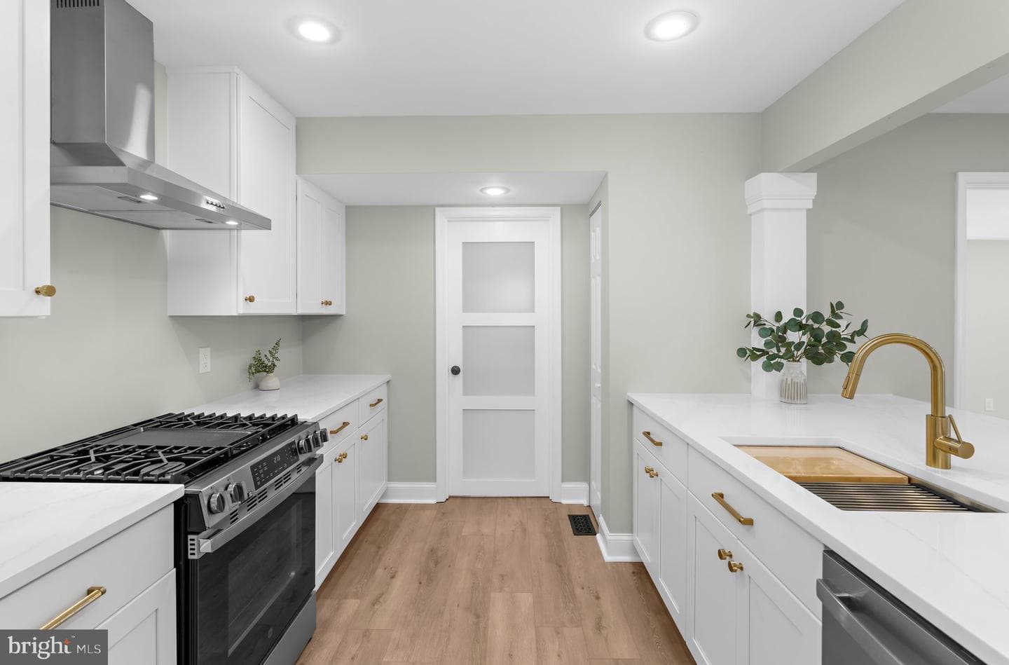 7009 Dover Avenue photo 4