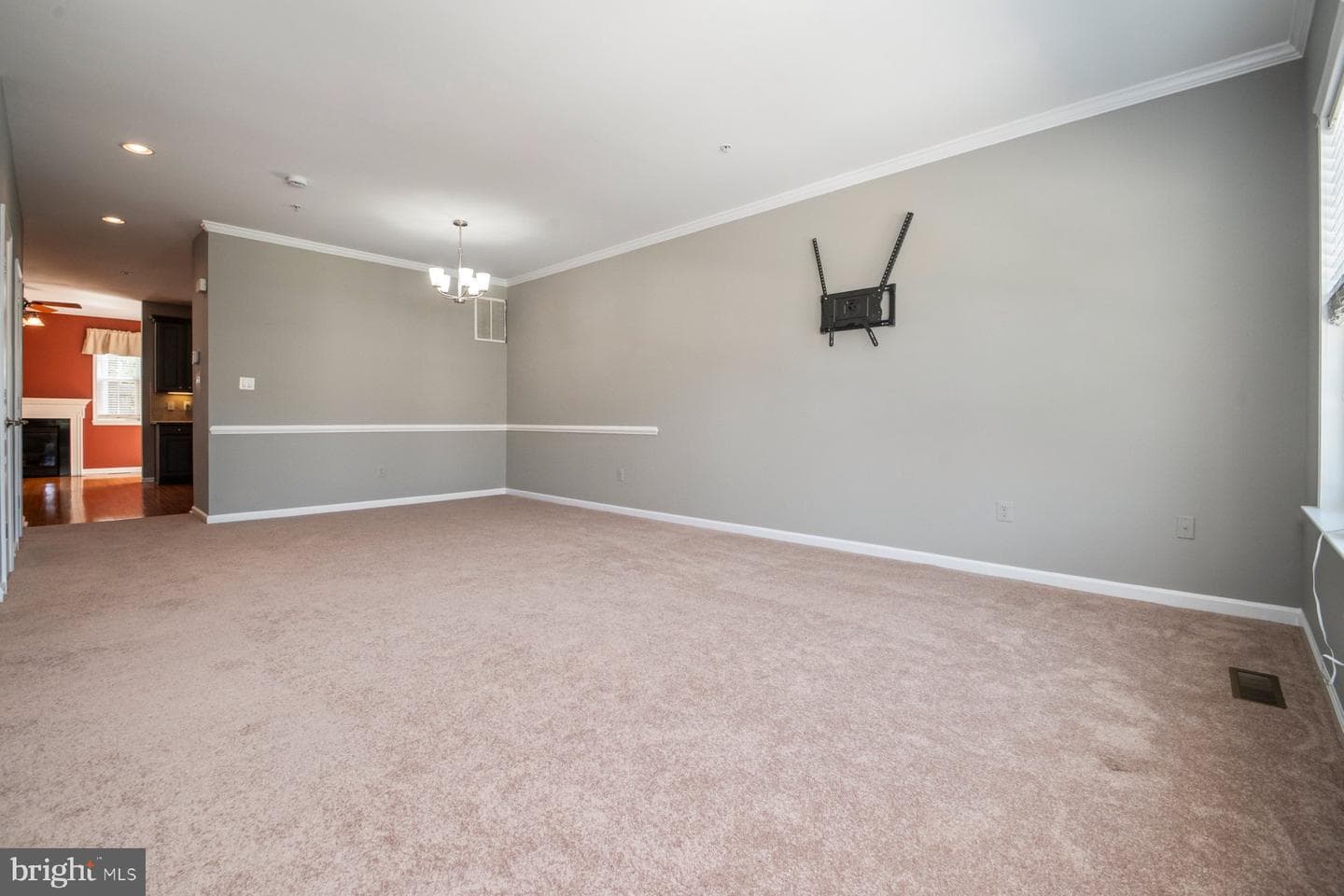 7109 Tanager Avenue photo 11