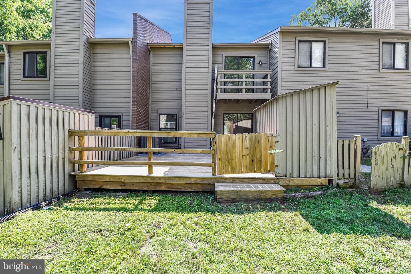 6 Belvedere Court photo 2