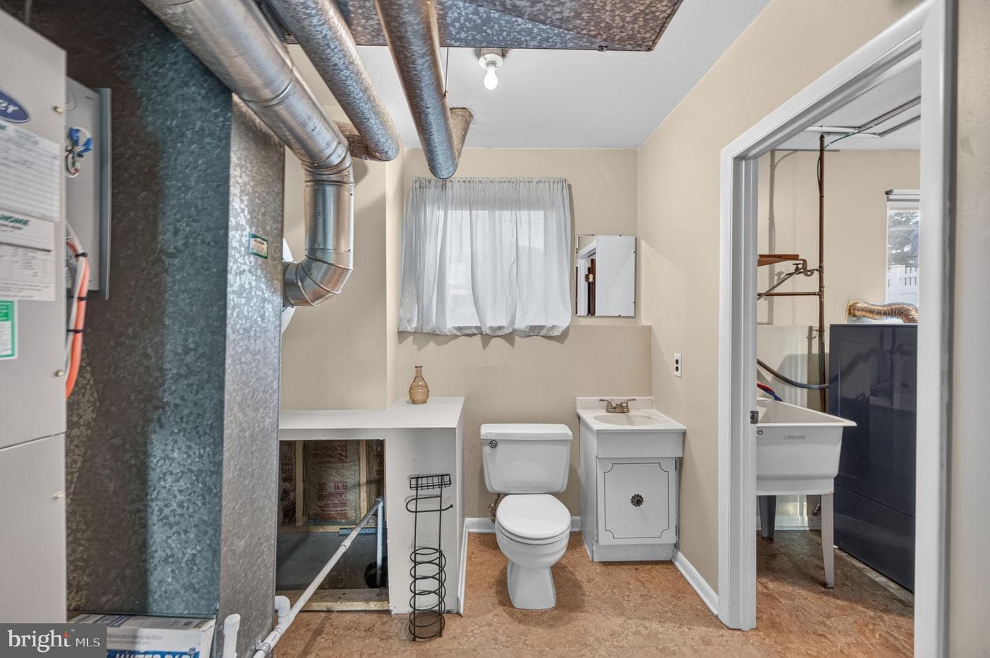6584 Brentwood Road photo 37