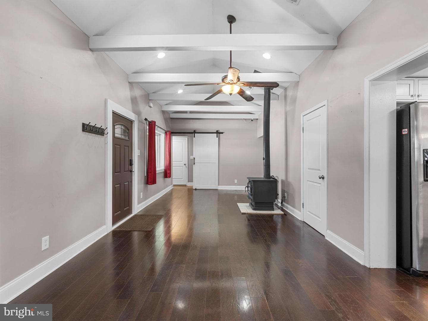 610 Laurel Drive photo 11