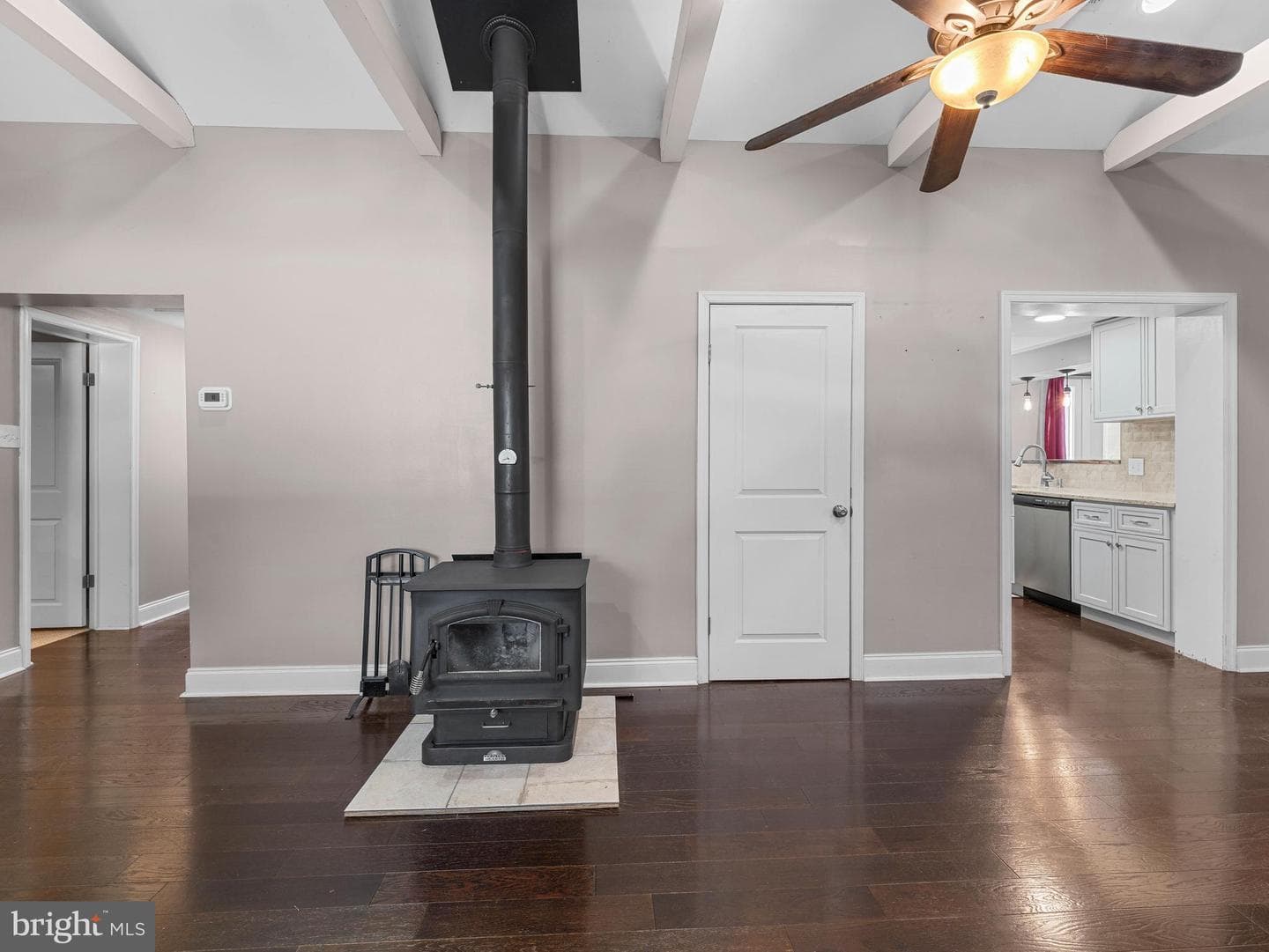 610 Laurel Drive photo 12