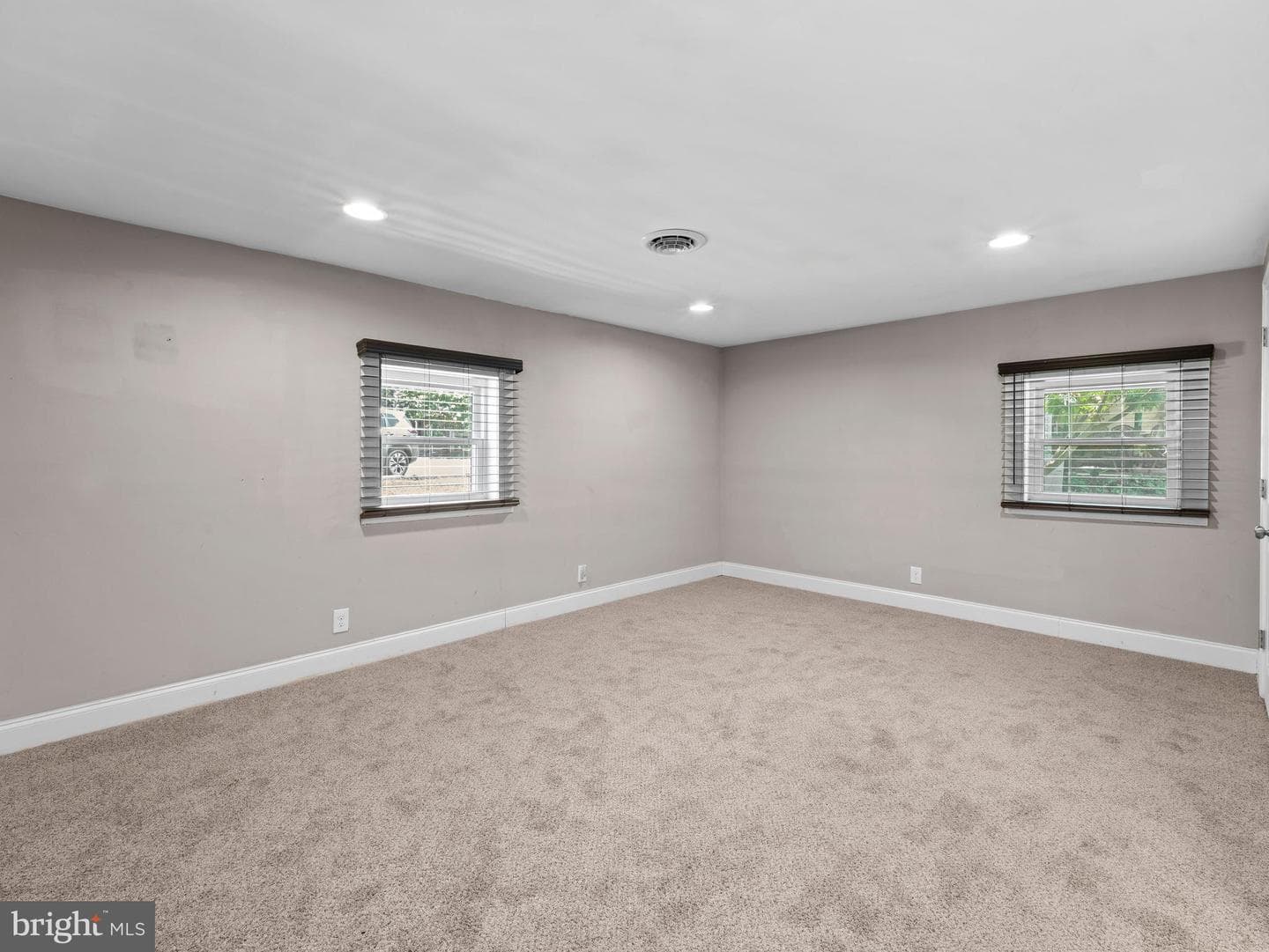 610 Laurel Drive photo 17