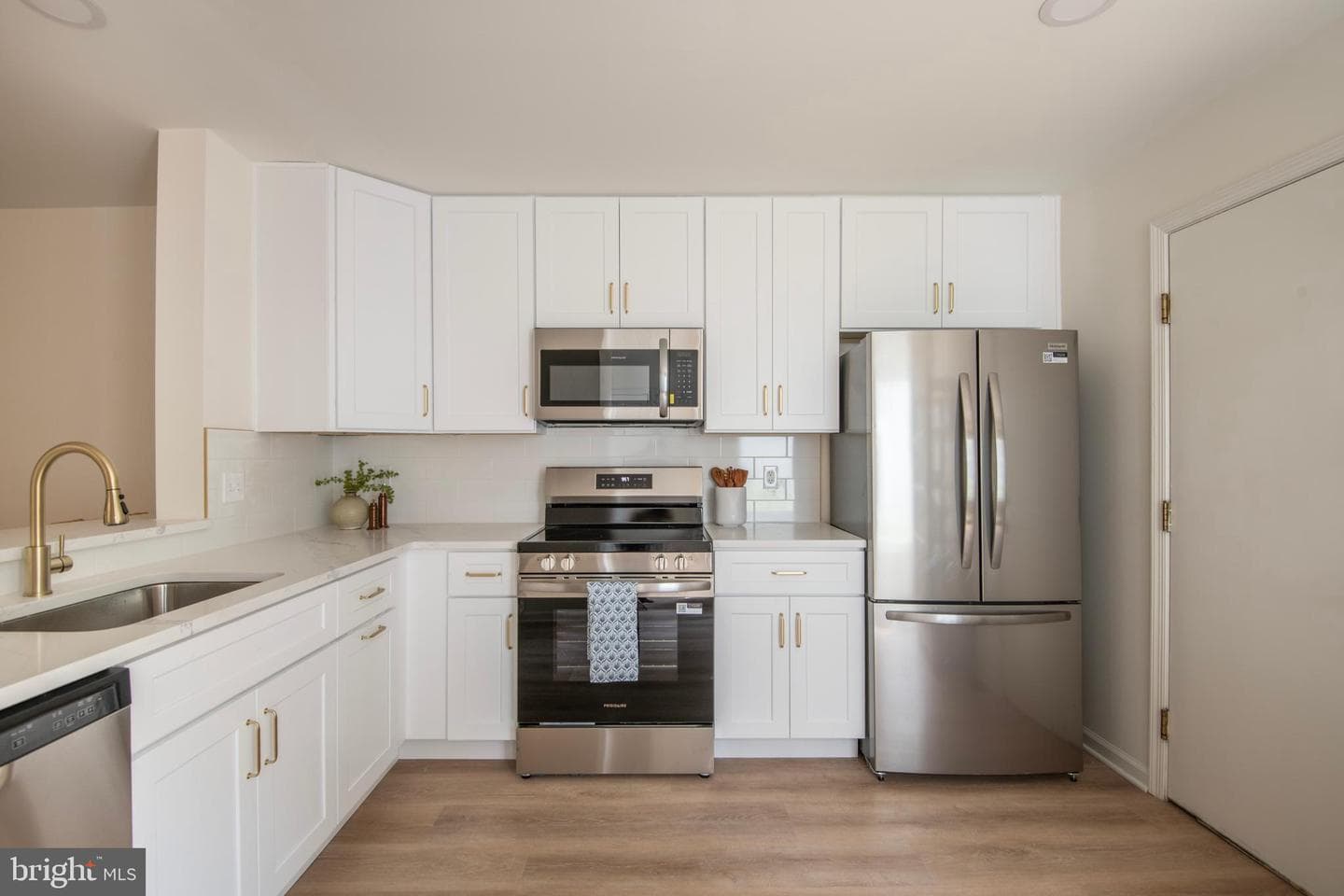 2802 Mockingbird Court photo 8