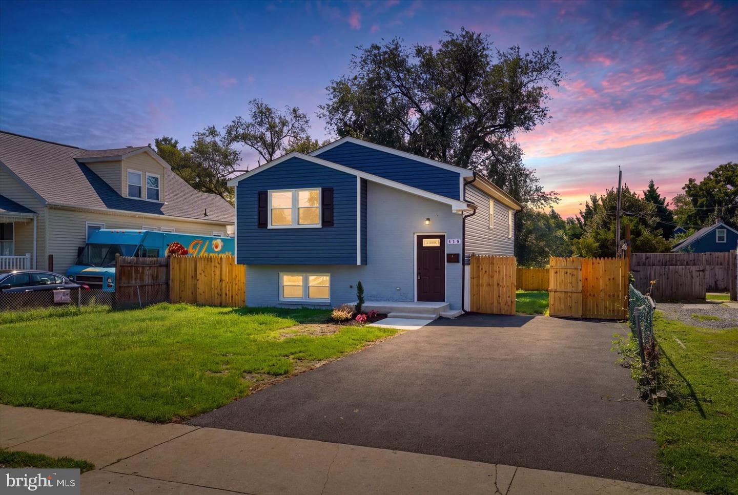 415 Orchard Avenue photo 1