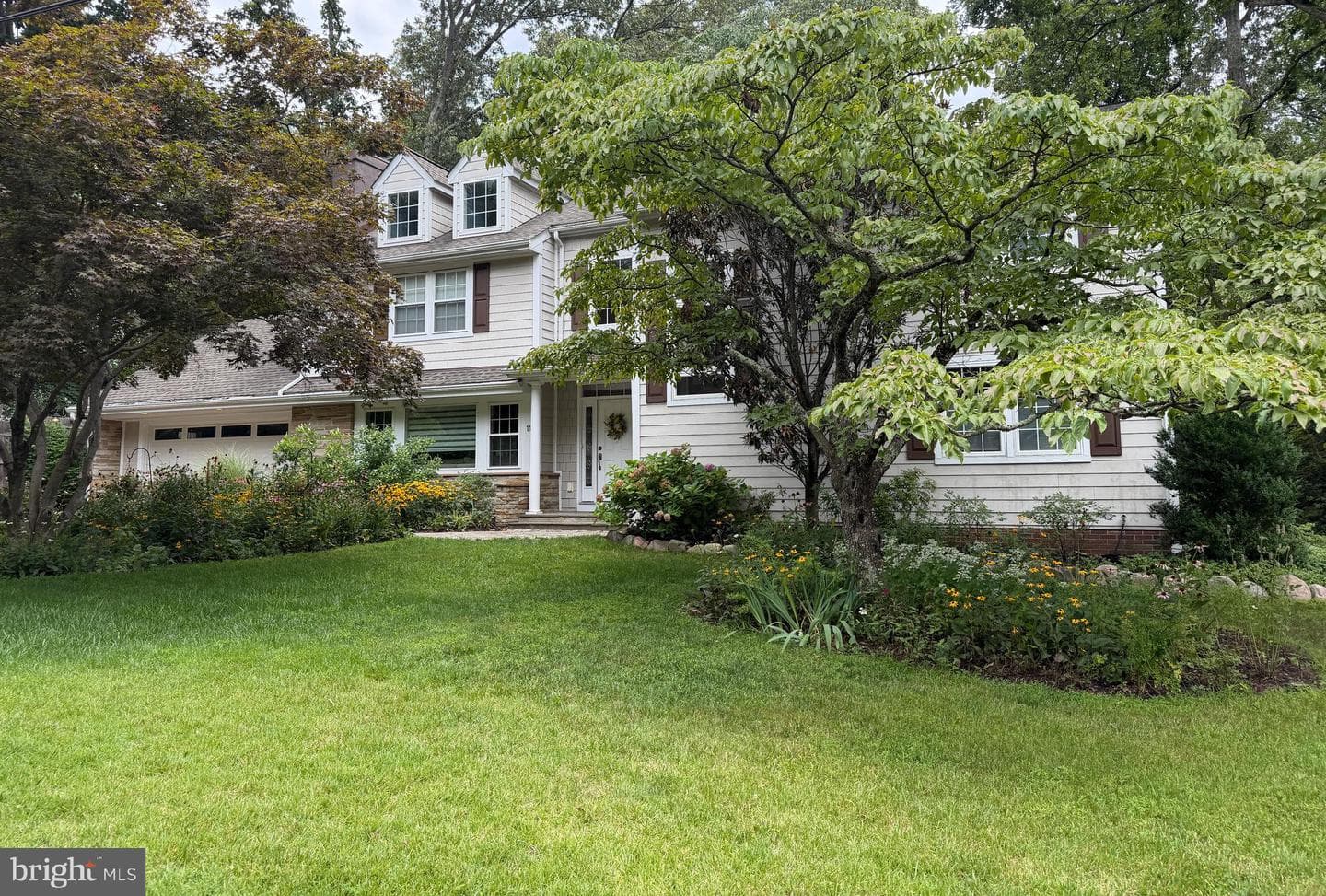 11 Windward Drive photo 1