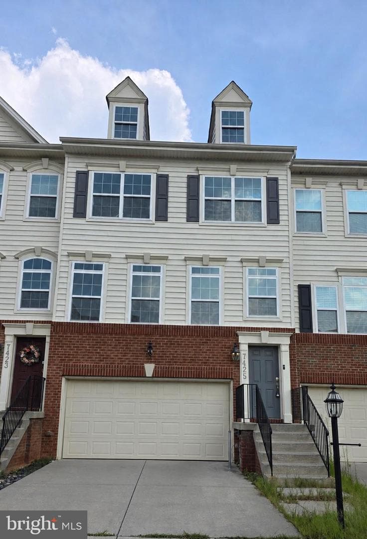 7425 Macon Drive photo 1