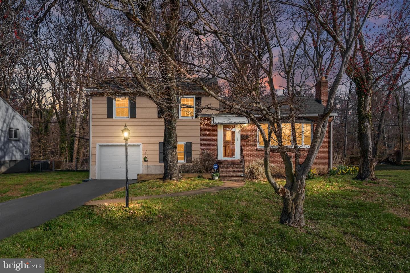 409 Laclair Avenue photo 1